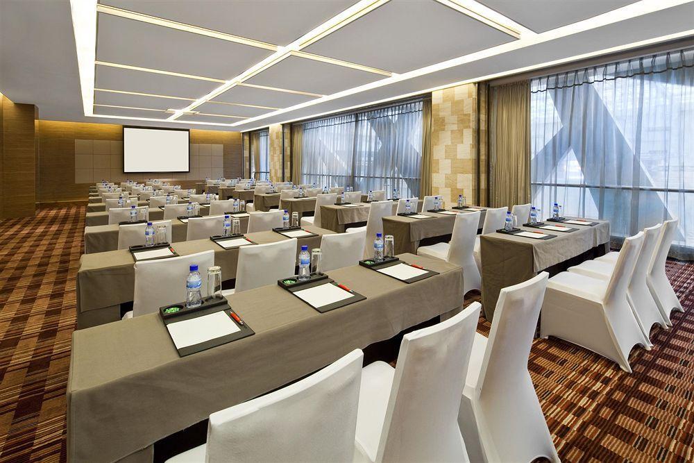 Four Points By Sheraton Qingdao, West Coast Eksteriør bilde