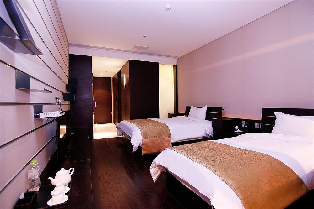 Four Points By Sheraton Qingdao, West Coast Eksteriør bilde
